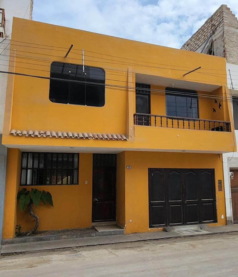 Yellow House Huanchaco Kültér fotó